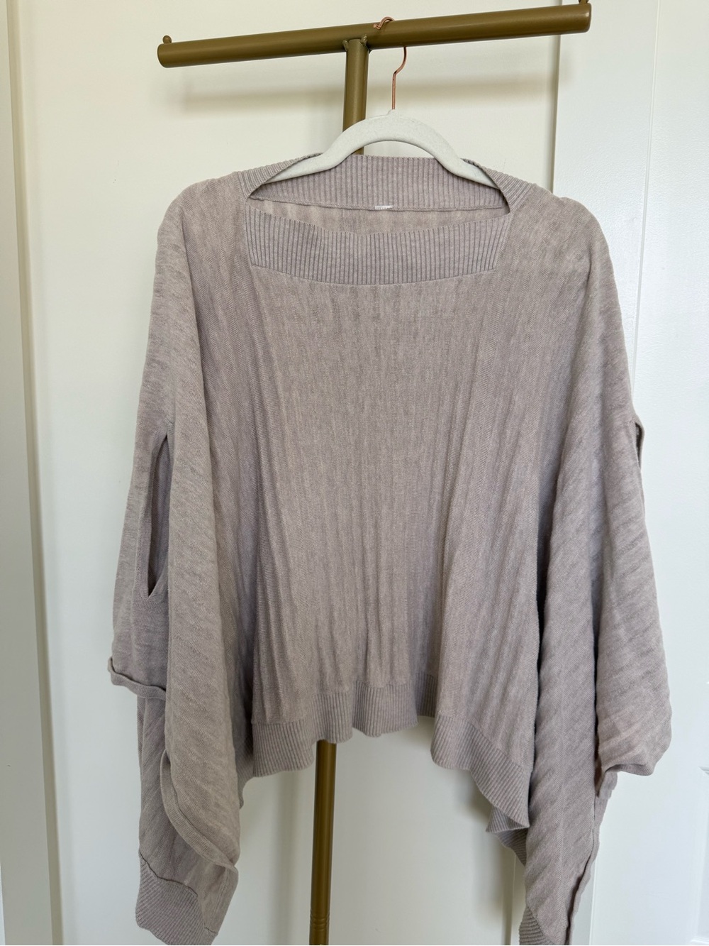 lululemon Off-Shoulder Relaxed Pullover Sweater in Light Taupe
